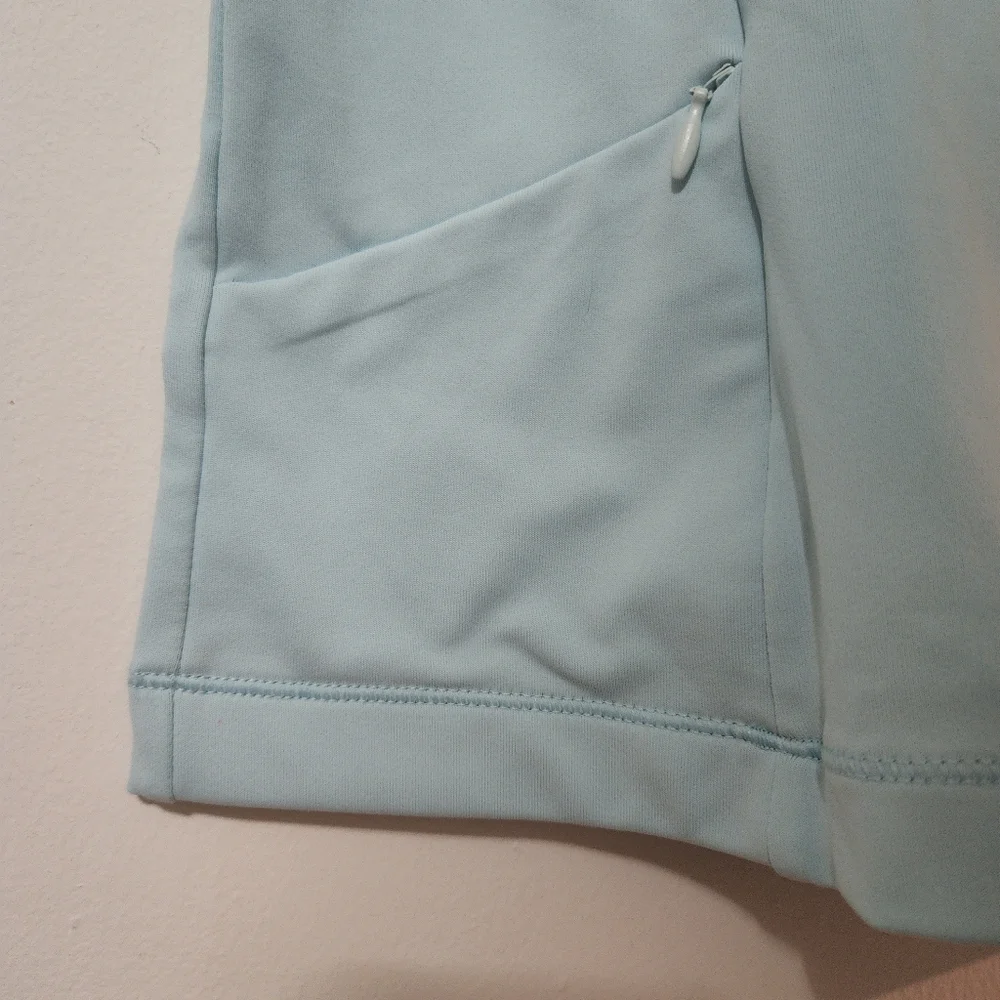 Athletic Top - Picture 4 of 5
